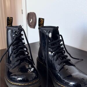 Dr. Martens Girls Black Patent/Shiny Leather Boots